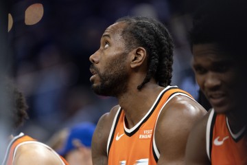 开云体育-20中15&amp;正负值+41！解说：小卡的表现像写好的程序一样精密又高效